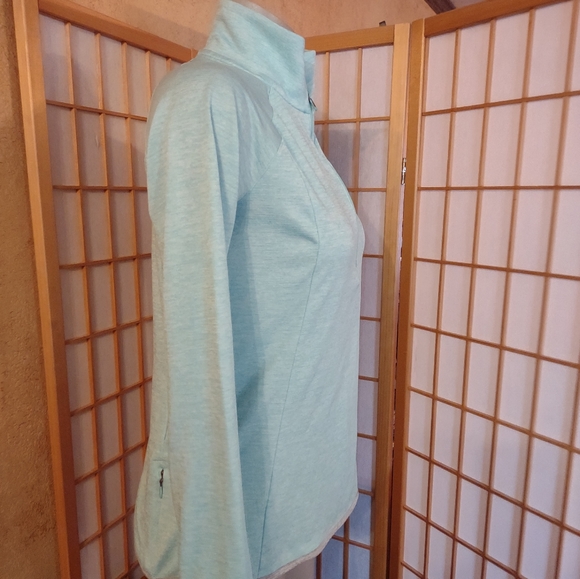 Under Armour heat gear pullover, small FINAL PRICE DROP 💧💧💧💧💧 - Picture 3 of 8